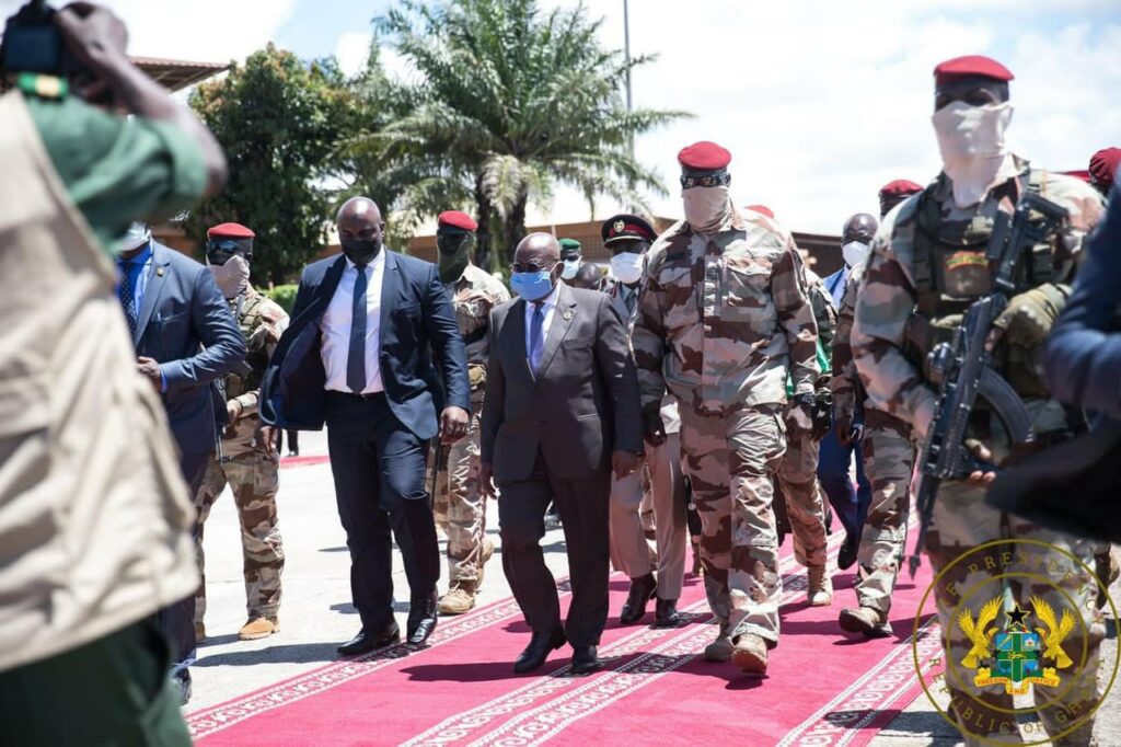 VIDEO:::LIVE IMAGES AS PREZ NANA ADDO TOUCHES DOWN AT GUINEA IN A MEETING WITH DOUMBOUYA THE COUP LEADER