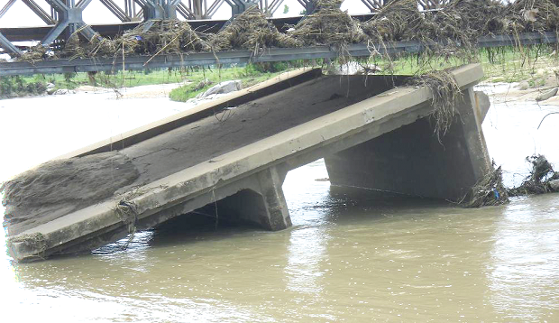 OH MOTHER GHANA WHEN??,DILAPIDATED BRIDGE: RESIDENTS OF BUTRE WANT ‘RISKY BRIDGE’ FIXED